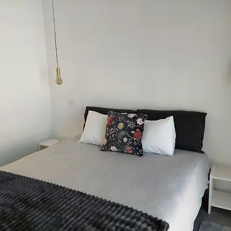 Moderno Apartment